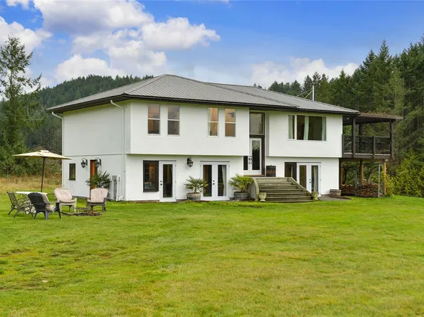 300 Wood Dale Dr, Southern Gulf Islands, BC V0N 2J2