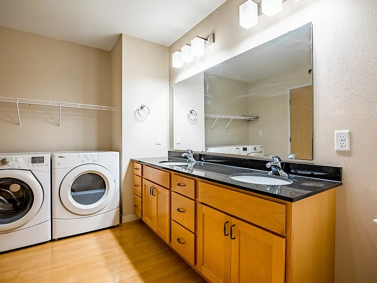 Overlook Ridge Apartments — Photo 62