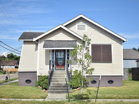 2nd image of 9129 Nelson St
