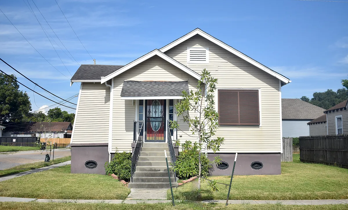 Building Photo - 9129 Nelson St