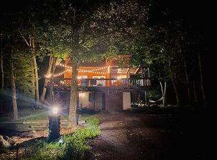 5125 Woodbridge Dr E, Bushkill, PA 18324