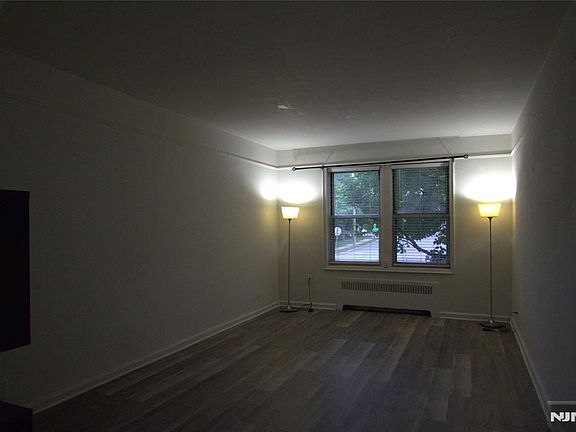 5th image of 975-995 Teaneck Rd #1M