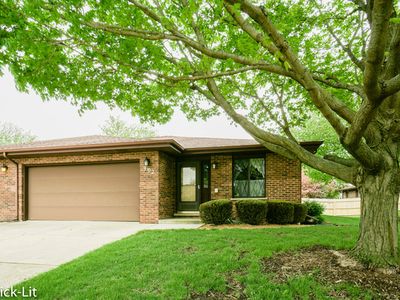 902 Shagbark Rd, New Lenox, IL, 60451