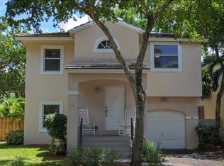 9930 NW 9th Ct, Plantation, FL 33324