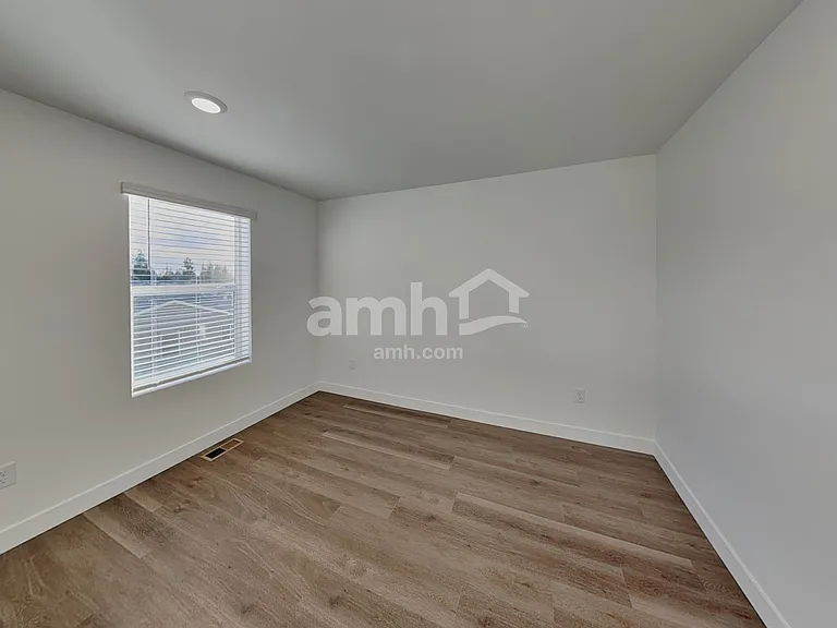 8576 47th Pl NE — Photo 26