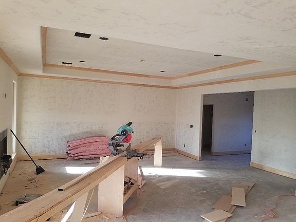 5th image of 13122 NE Jaguar Ln