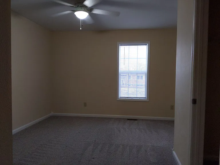 547-549 S Central Ave #547 — Photo 7