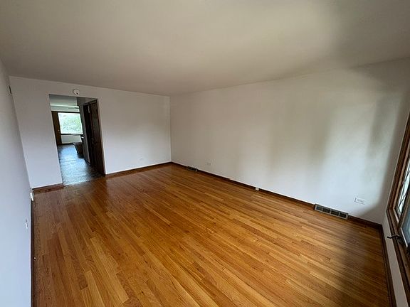 5th image of 7111 40th Pl