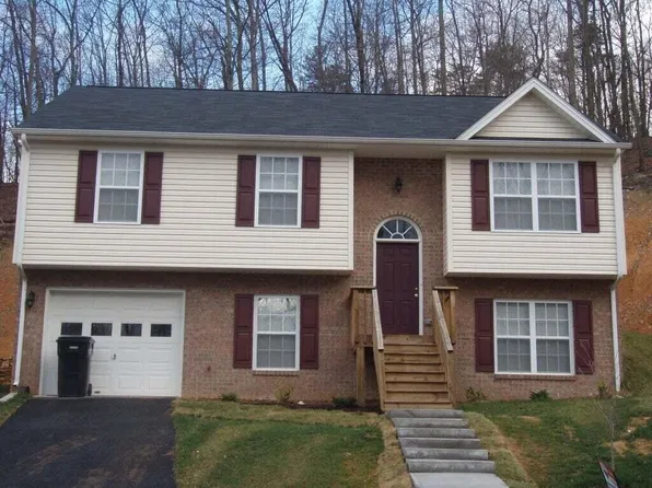 1786 Connors Run, Salem, VA 24153