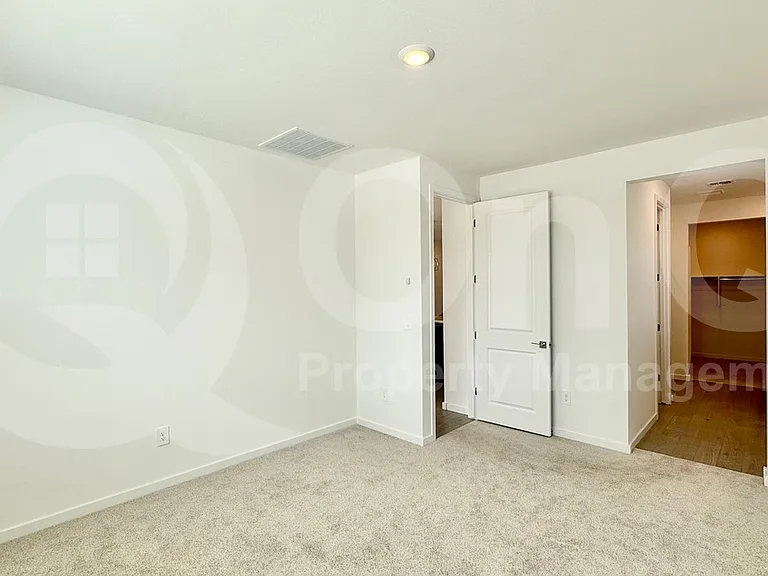 4422 W Hunter Trl — Photo 17