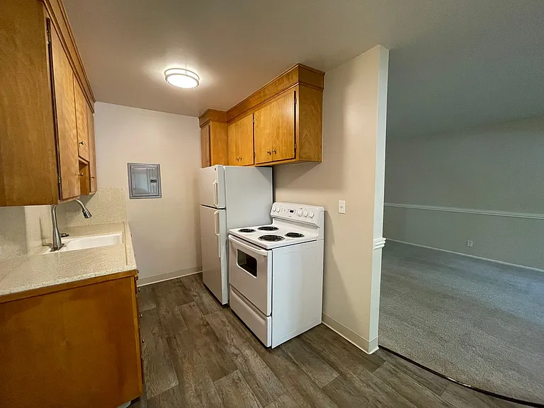 Must See Community in River Park Community ~ East Sac Area — Photo 15