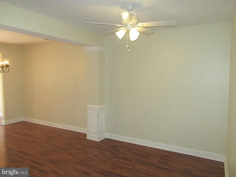 181 Gillespie Ave — Photo 3