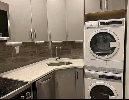 Rented by Premier One Realty LLC | media 1