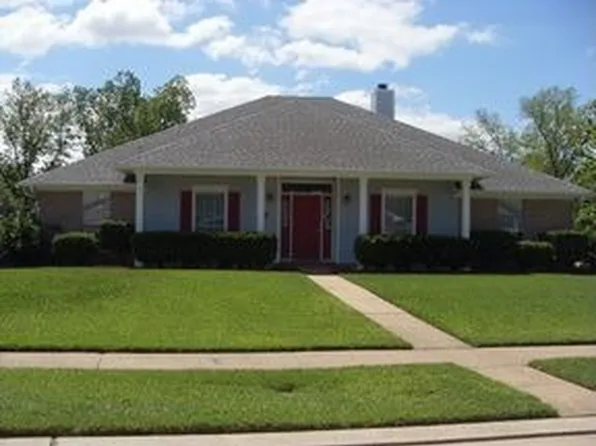 1324 Whitehall Dr, Bossier City, LA 71112