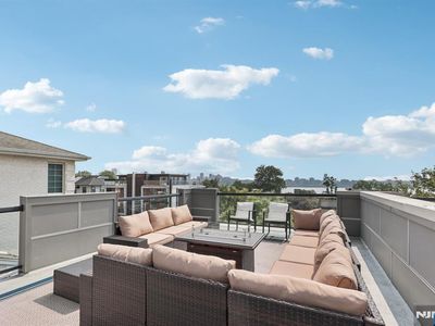 746 Undercliff Ave #B, Edgewater, NJ, 07020