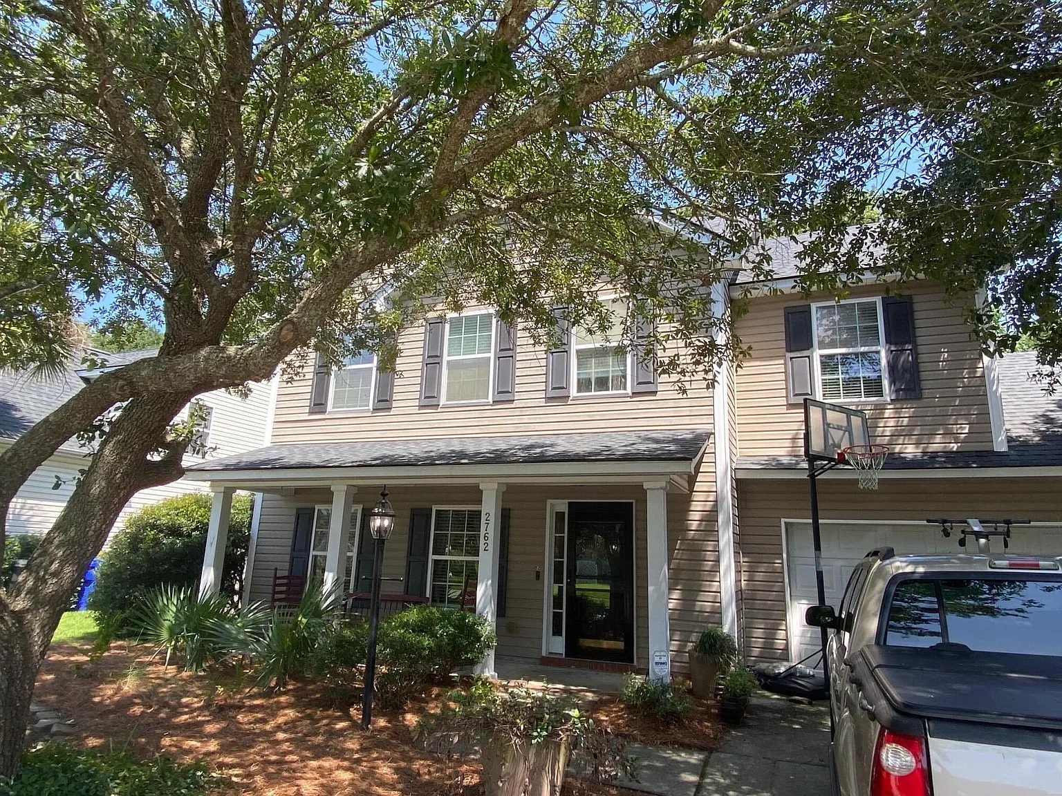 4 bed, 2.5 bath, 1698 sqft, $2,900 — Photo 2