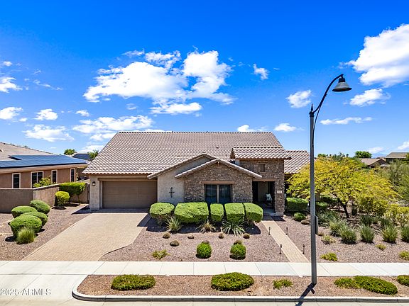 2nd image of 3331 N ACACIA Way