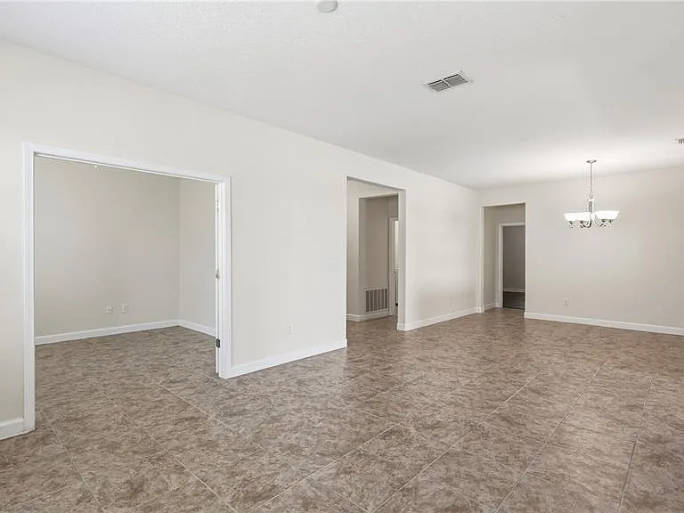 3053 Youngford St — Photo 11