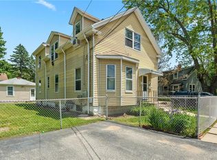 3 Meadow Ct, Smithfield, RI 02917