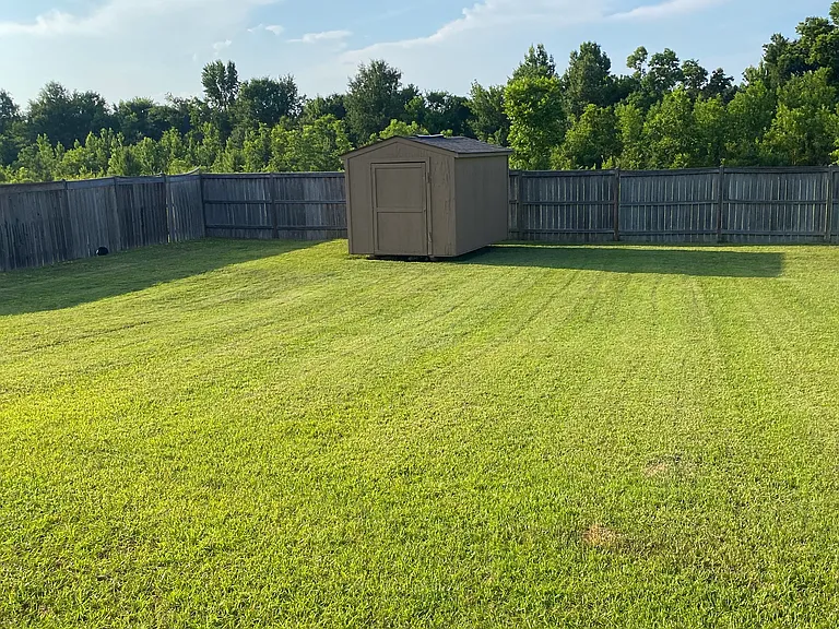145 Linda Dr — Photo 6