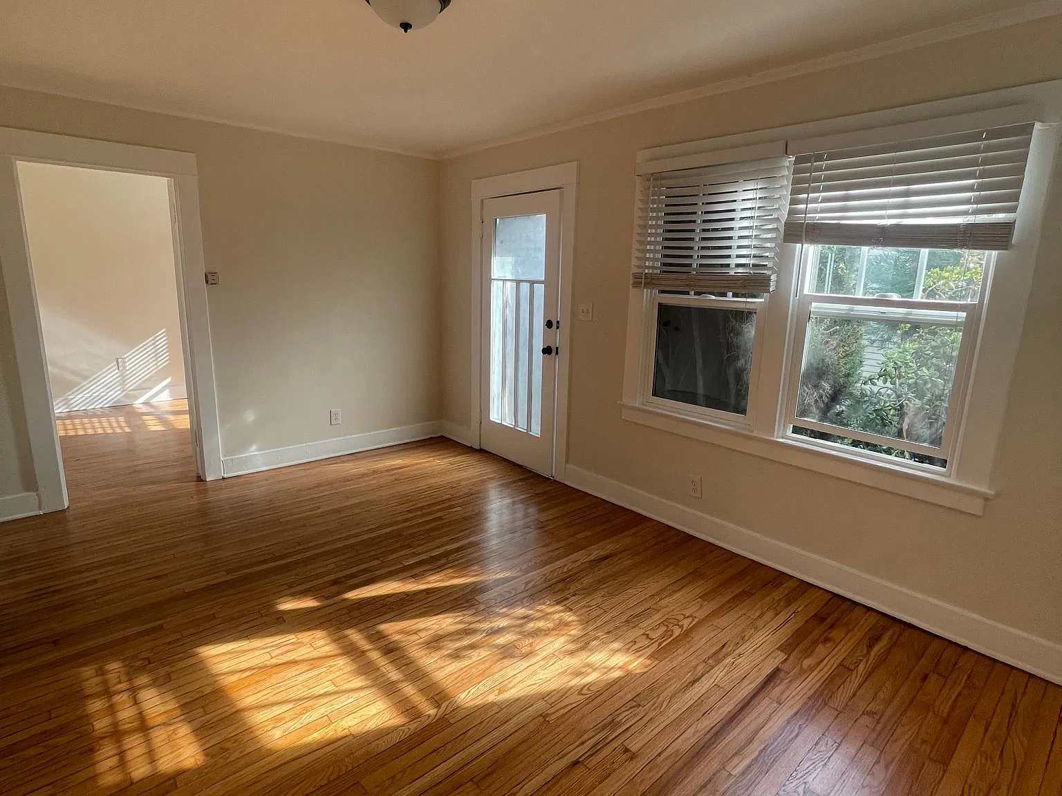 1 bed, 500 sqft, $1,900 — Photo 4