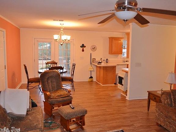 3rd image of 1302 Oak Grove Ave