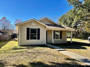 1050 Dickenson Ave, Mobile, AL 36609