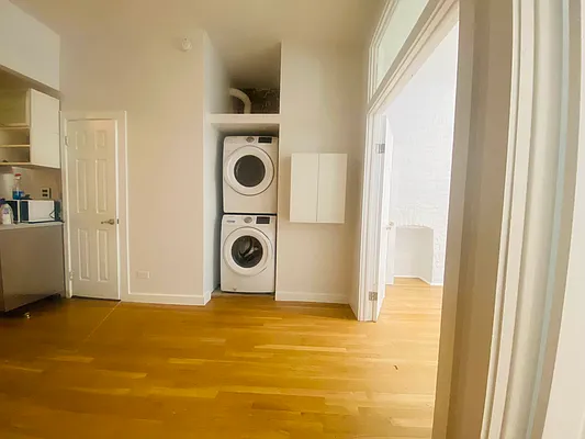 Rented by Compass | media 12
