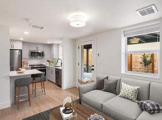 3255 NW 56th St #B, Seattle, WA 98107