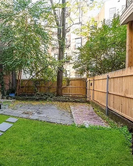 421 Adams St #2L — Photo 16