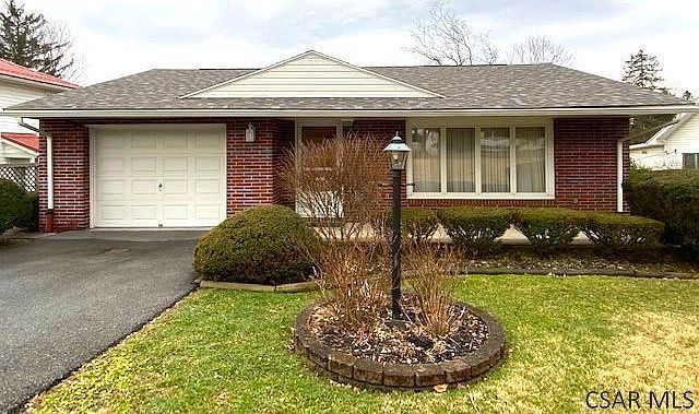 1st image of 617 Diamond Blvd