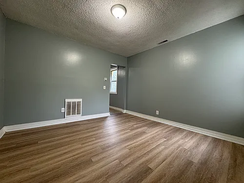 40 Lilac St Photo 1