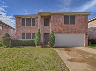 7116 Chambers Creek Ln, Arlington, TX 76002