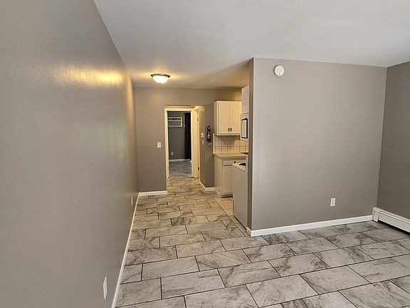 5th image of 52715 35 1/2 St APT 2
