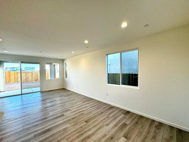 12664 Monterey Pine Ave — Photo 14