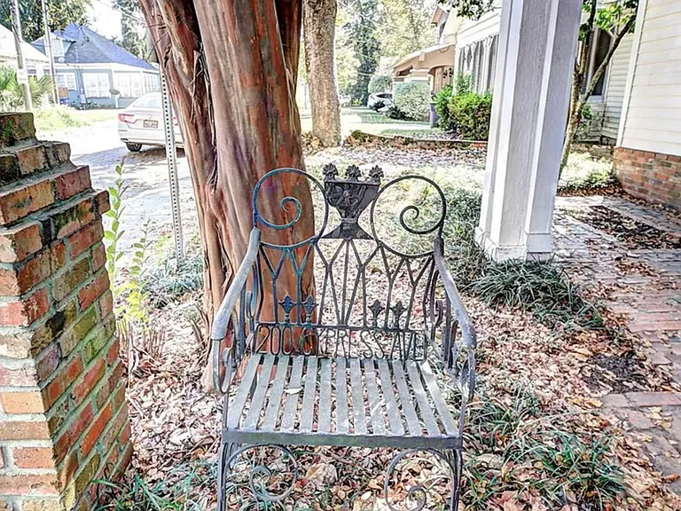 200 Cypress Ave — Photo 4