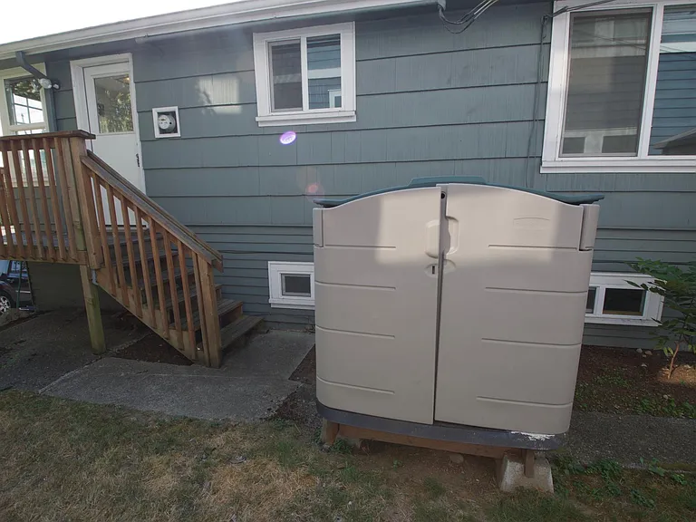7616 Fremont Ave N — Photo 17
