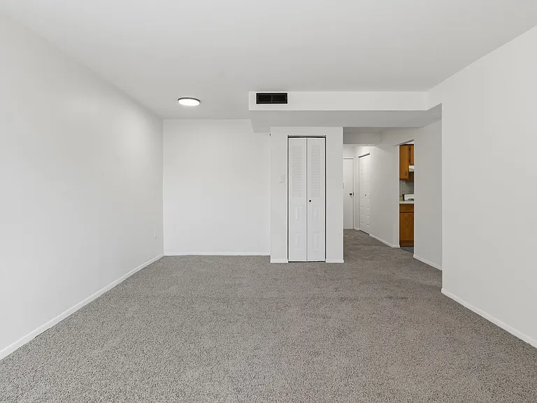 Wilson School Apartments — Photo 18