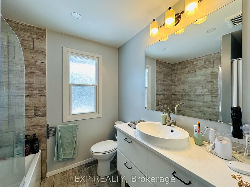 Ottawa House for rent - 3 Bedrooms — photo 13