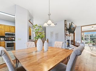 15025 Everleigh Cir, Rosemount, MN 55068