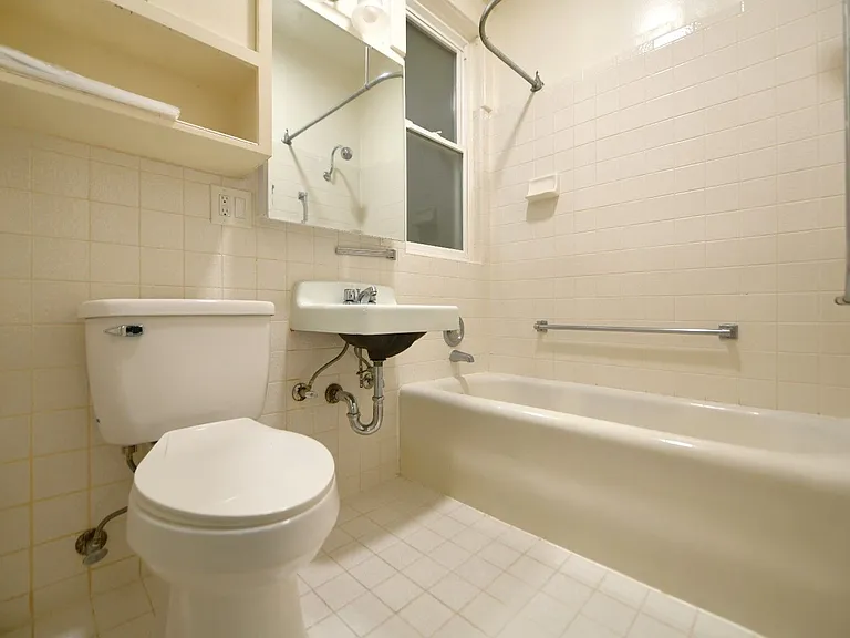 3733 Grand Ave — Photo 16
