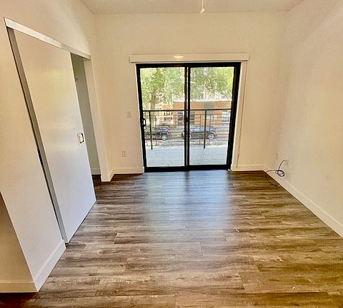 3rd image of 2301 K St #201