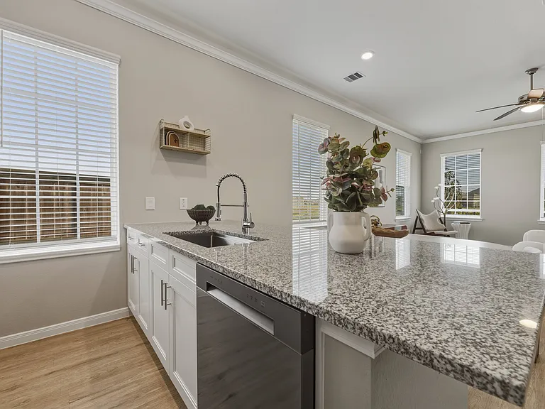 Cadia at Lago Mar — Photo 18