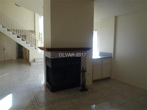 4th image of 3089 Tumwater St #0