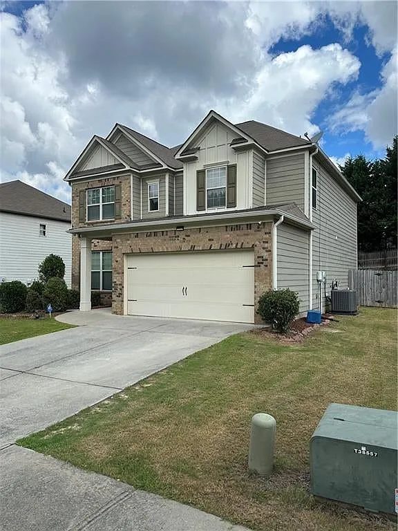 5 bed, 2469 sqft, $2,440 — Photo 1