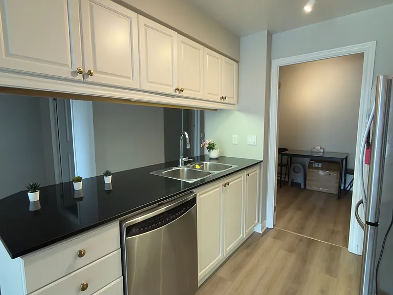 40 Old Mill Rd #703 — Photo 26
