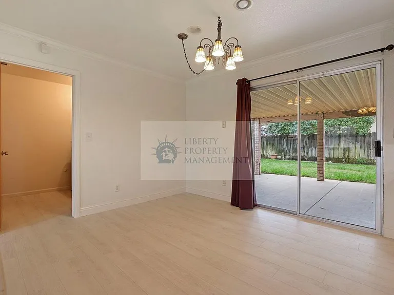 1558 Springcreek Way — Photo 9
