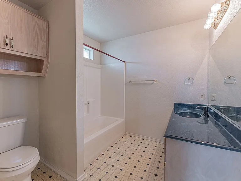 4409 Bowles Dr — Photo 29