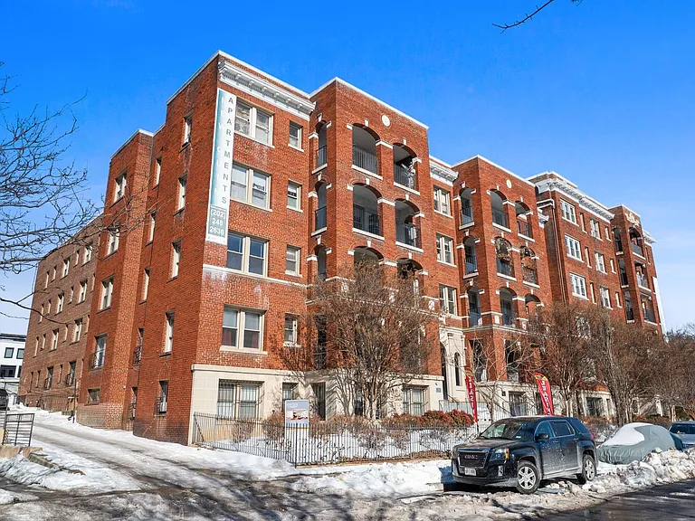 NEW QUIN APARTMENTS — Photo 73