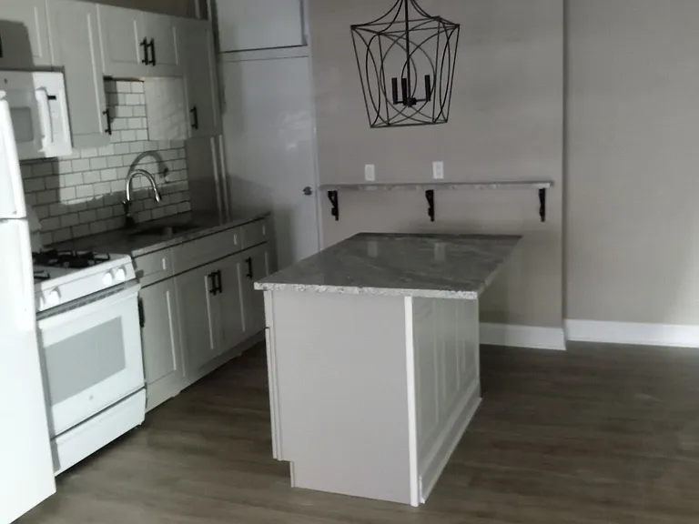 2222 S 15th St #1 — Photo 3